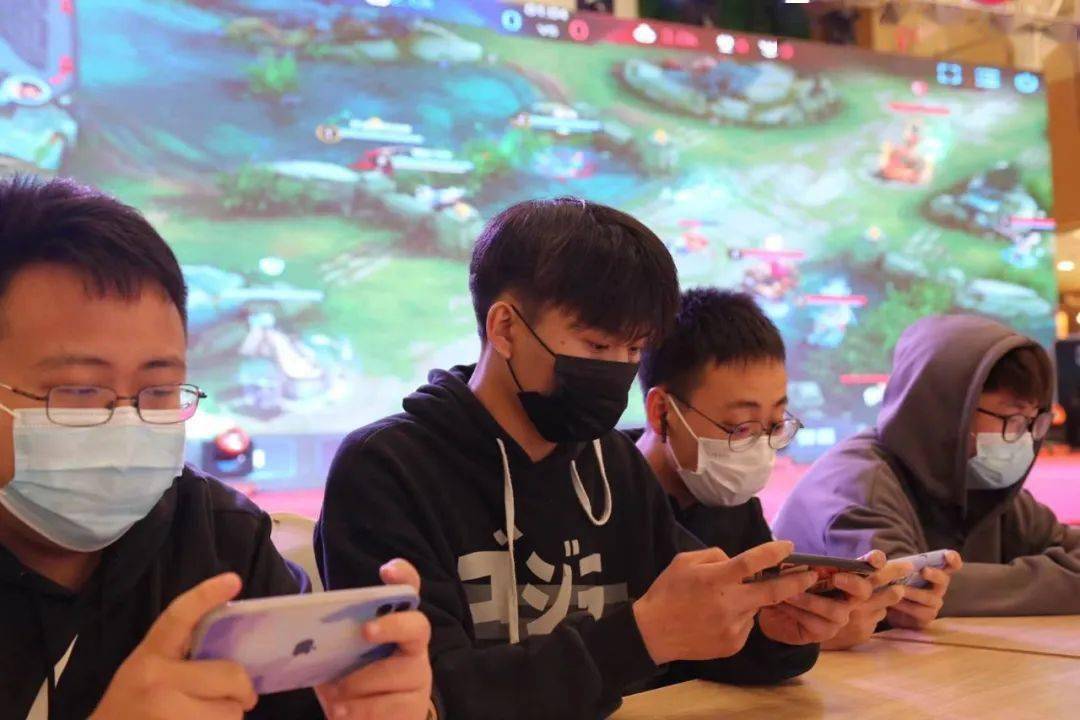 Weibo Gaming 将面对 Nongshim RedForce ，而 Dplus KIA 将与 BNK FEARX 在亚洲邀请赛2025季后赛中交锋